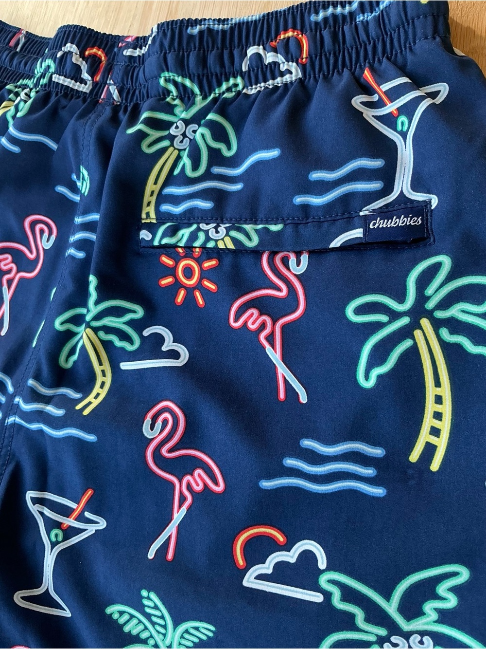 Chubbies The Neon Lights 7” Inseam Stretch Party Swim Trunks Men’s Size Medium - Picture 3 of 8